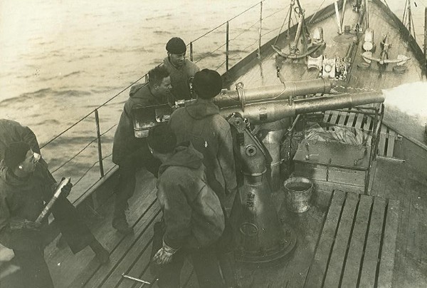 firing deck gun