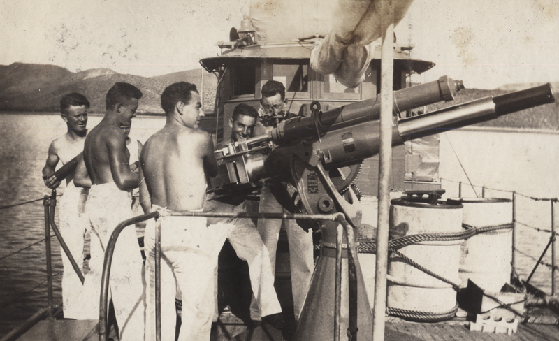 Deck Gun