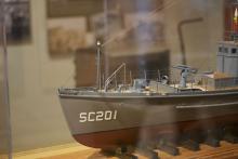 SC 201 model, Lyceum: Bow, port side